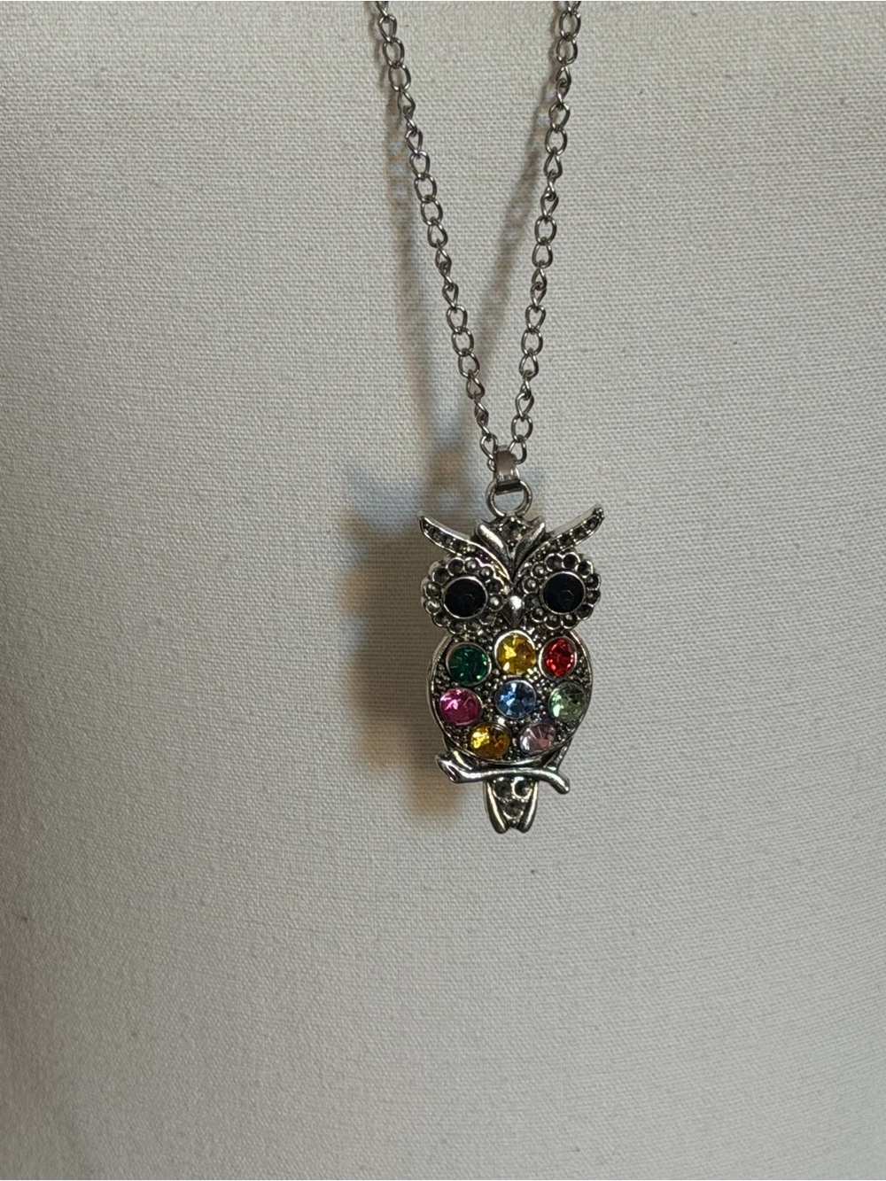 Vintage Silver Owl Necklace Multicolor Glass Rhinestone Stones